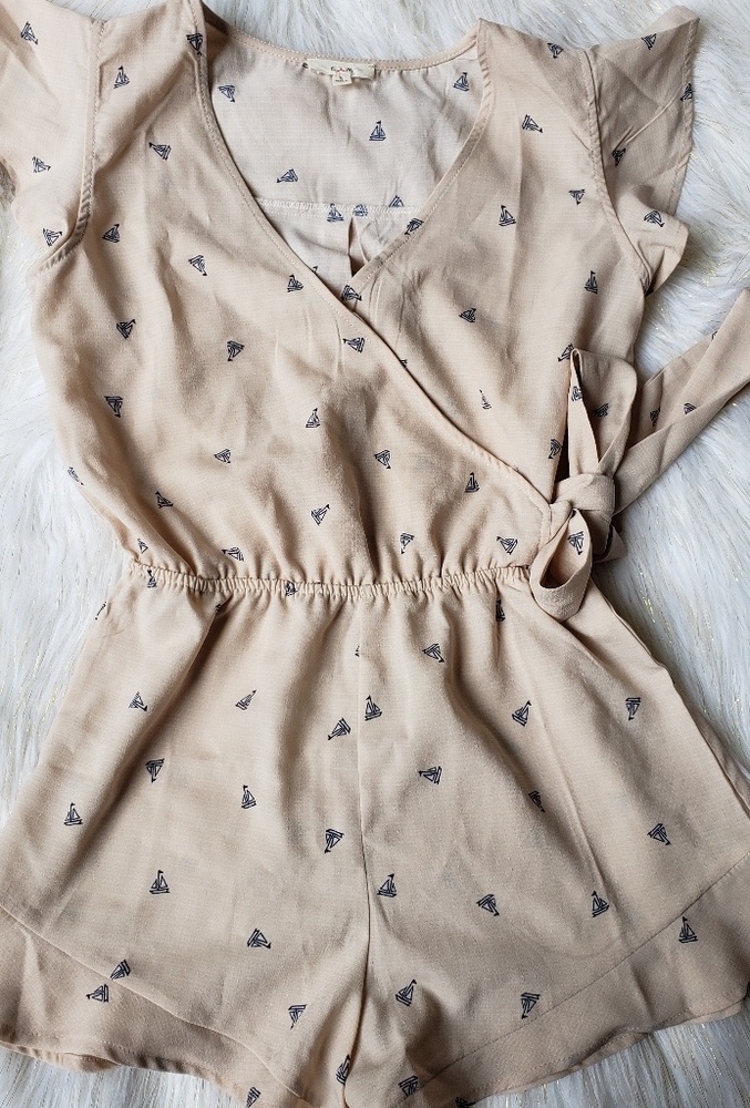 Anthropologie E Hanger M Sailboat Romper